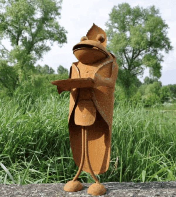 Waiter frog